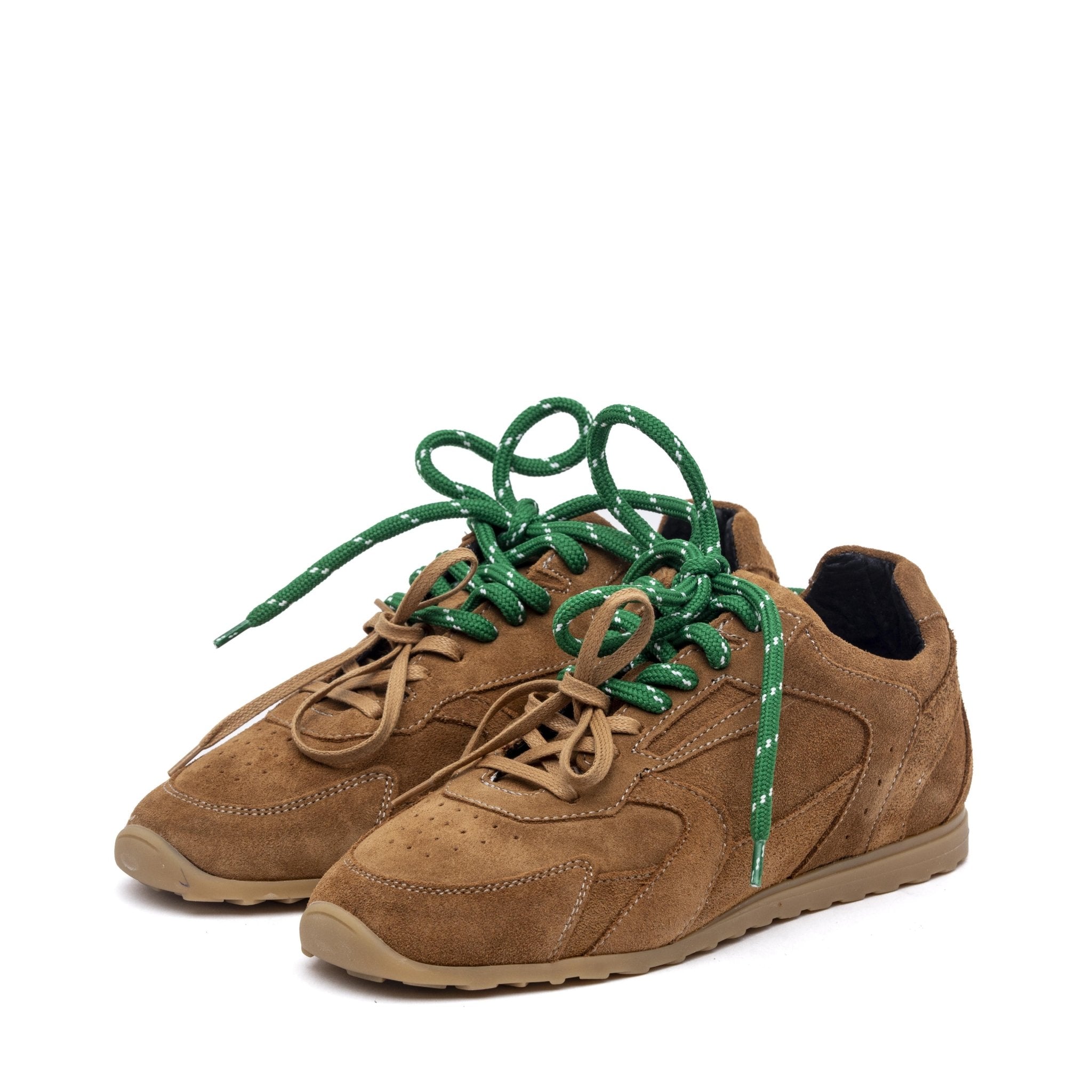 Sneakers in camoscio cuoio con doppio laccio. - TreemmeCreazioni