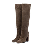 Stivale alto in pelle scamosciata color radice. - TreemmeCreazioni