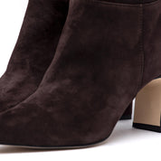 Stivale alto in pelle scamosciata con tacco. - TreemmeCreazioni