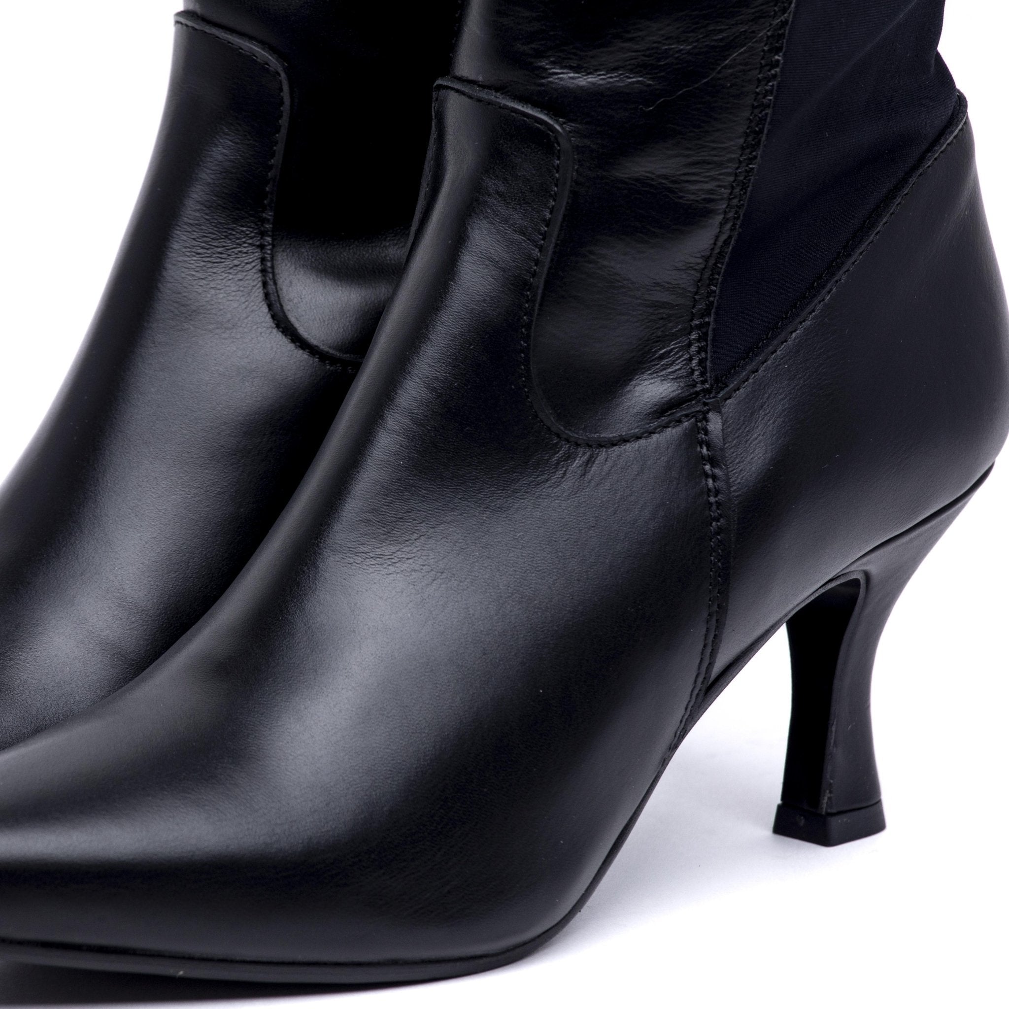 Stivale alto in vitello e gambale elasticizzato. - TreemmeCreazioni