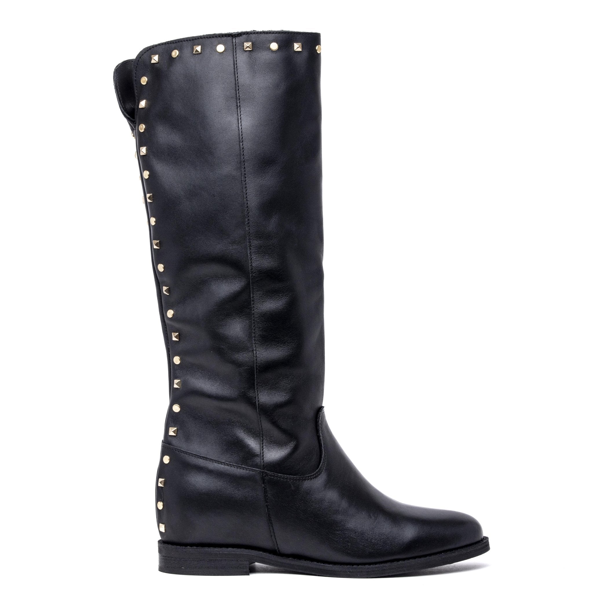 Stivale in vitello nero borchiato con rialzo. - TreemmeCreazioni