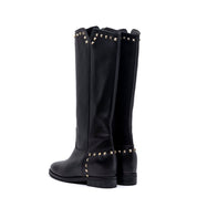 Stivale in vitello nero borchiato. - TreemmeCreazioni