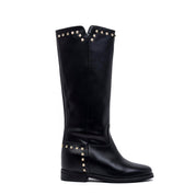 Stivale in vitello nero borchiato. - TreemmeCreazioni