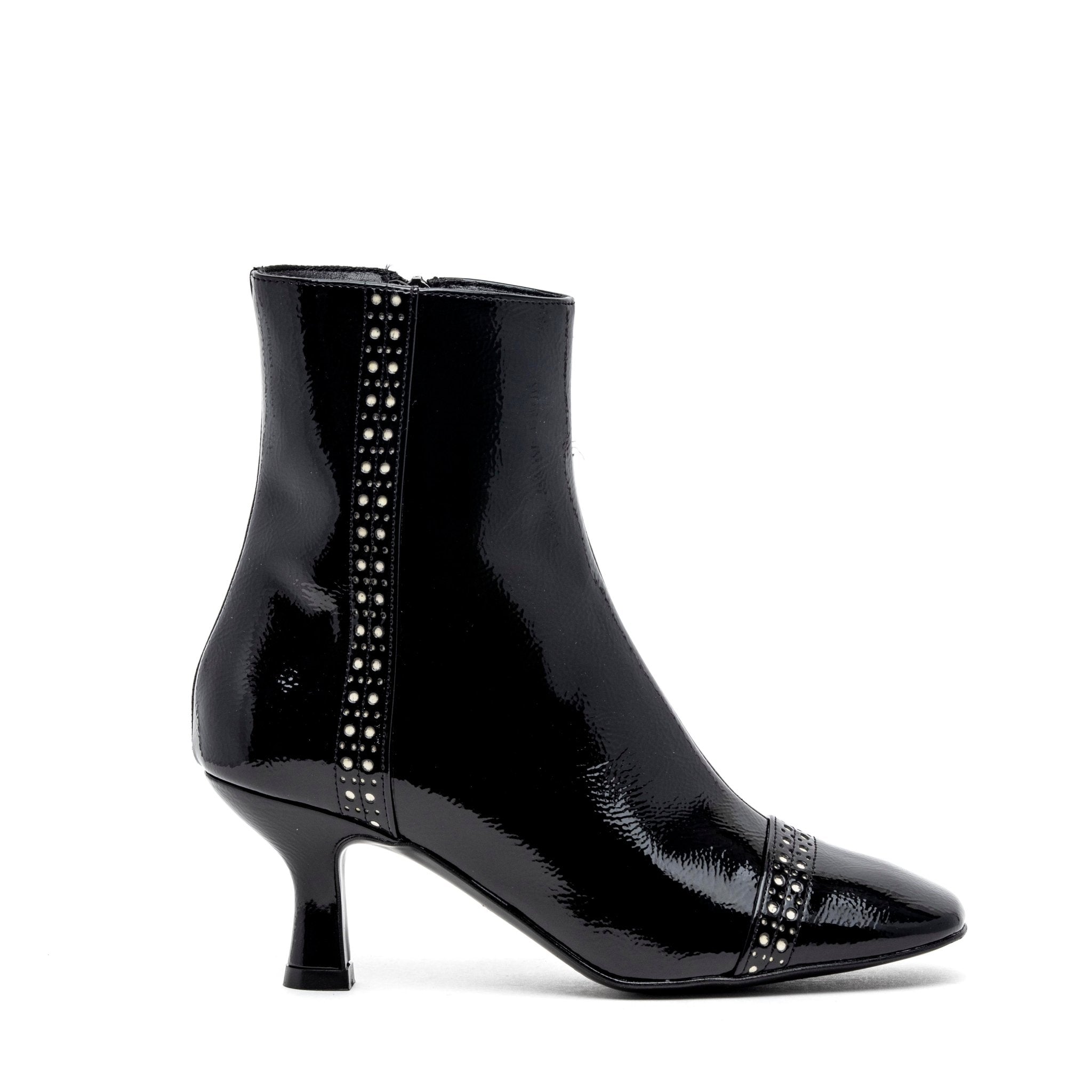 Stivaletto in naplak con forma squadrata. - TreemmeCreazioni