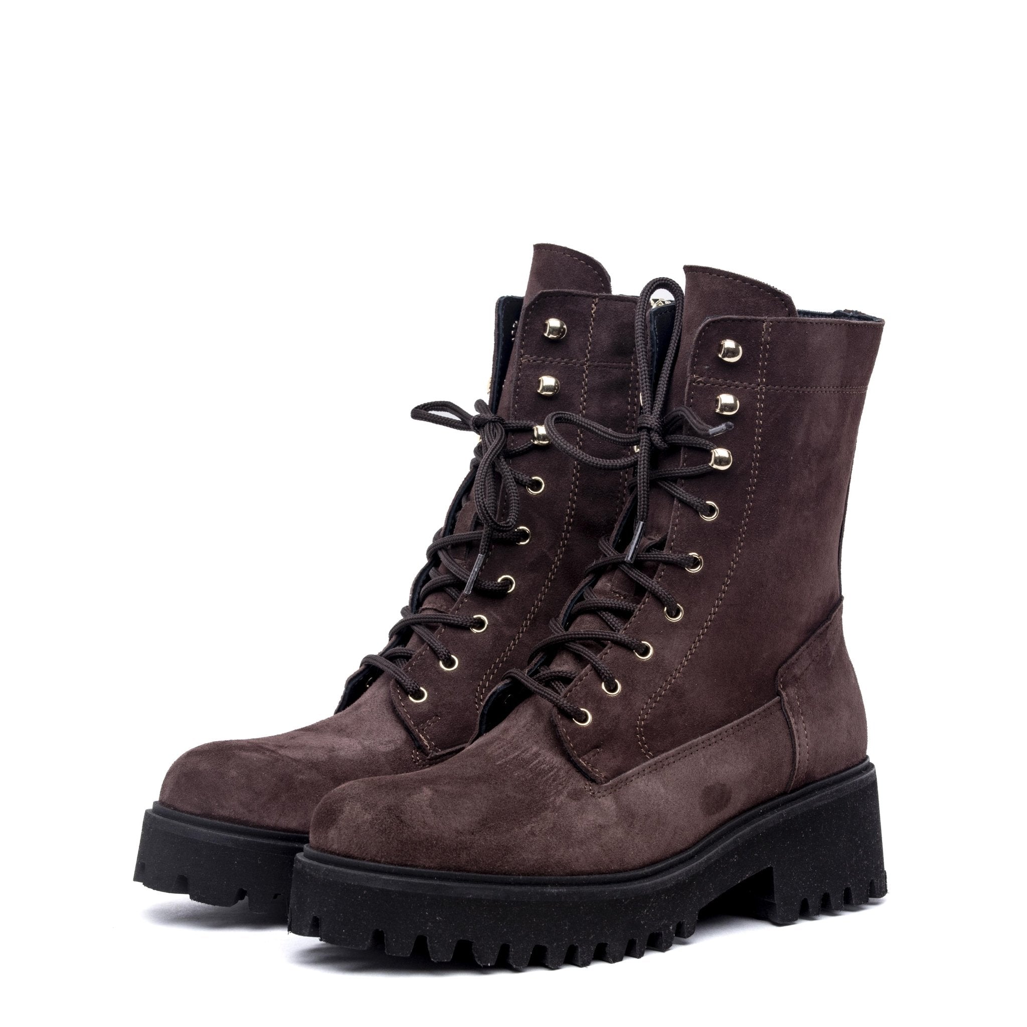 Stivaletto modello anfibio in pelle scamosciata marrone. - TreemmeCreazioni