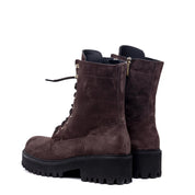 Stivaletto modello anfibio in pelle scamosciata marrone. - TreemmeCreazioni