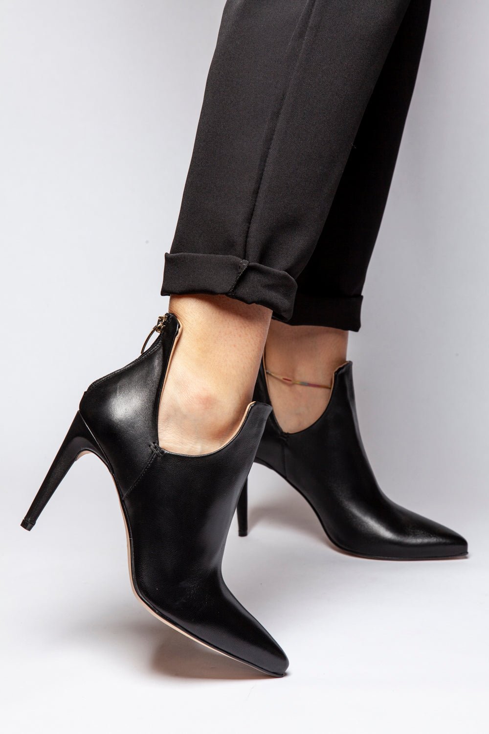 Black booties skinny outlet heel