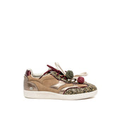 Sneakers in camoscio taupe e glitter bronzo.