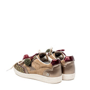 Sneakers in camoscio taupe e glitter bronzo.
