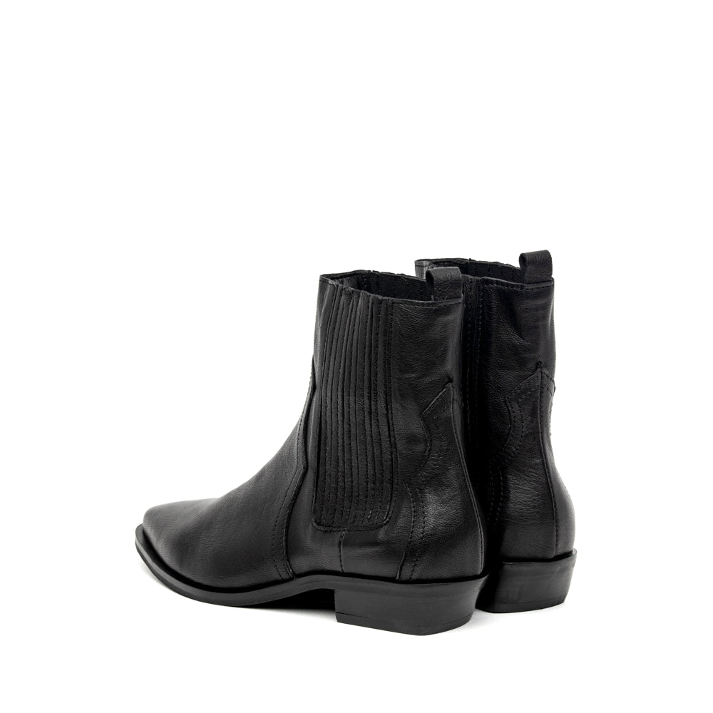 Stivaletto texano nero con elastici.