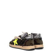Sneakers in cavallino militare con stella