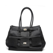 Maxi shopper in pelle bottolata con tasche.