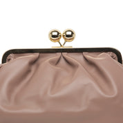 Borsa pasticcino in ecopelle rosa antico.