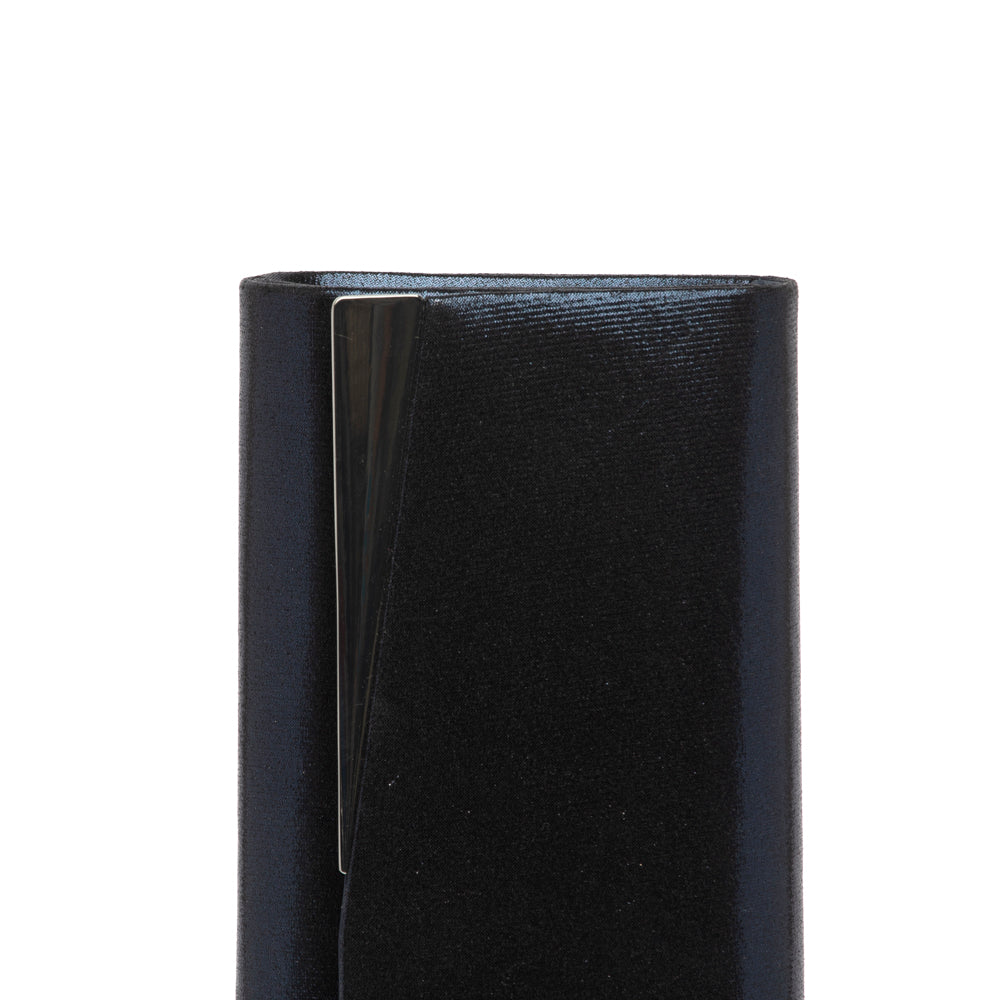 Pochette elegante in raso spalmato blu
