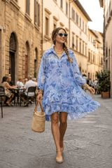 Abito camicia azzurro con balze