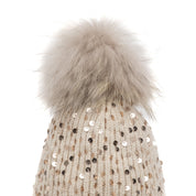 Berretto con paillettes e pon - pon. - TreemmeCreazioni