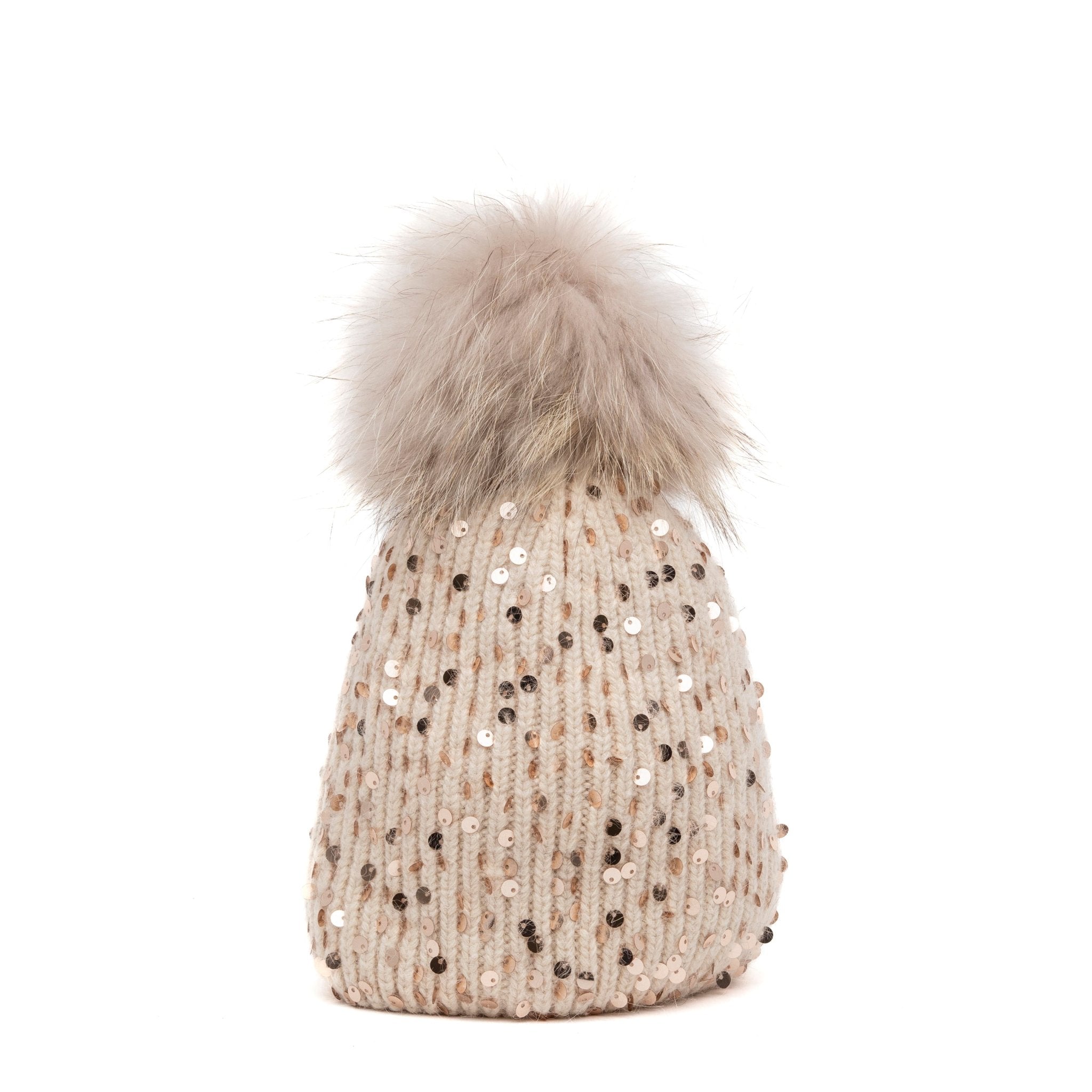 Berretto con paillettes e pon - pon. - TreemmeCreazioni