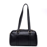 Borsa a bauletto in pelle nera.