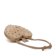 Borsa a cuore in camoscio beige con borchie dorate - TreemmeCreazioni