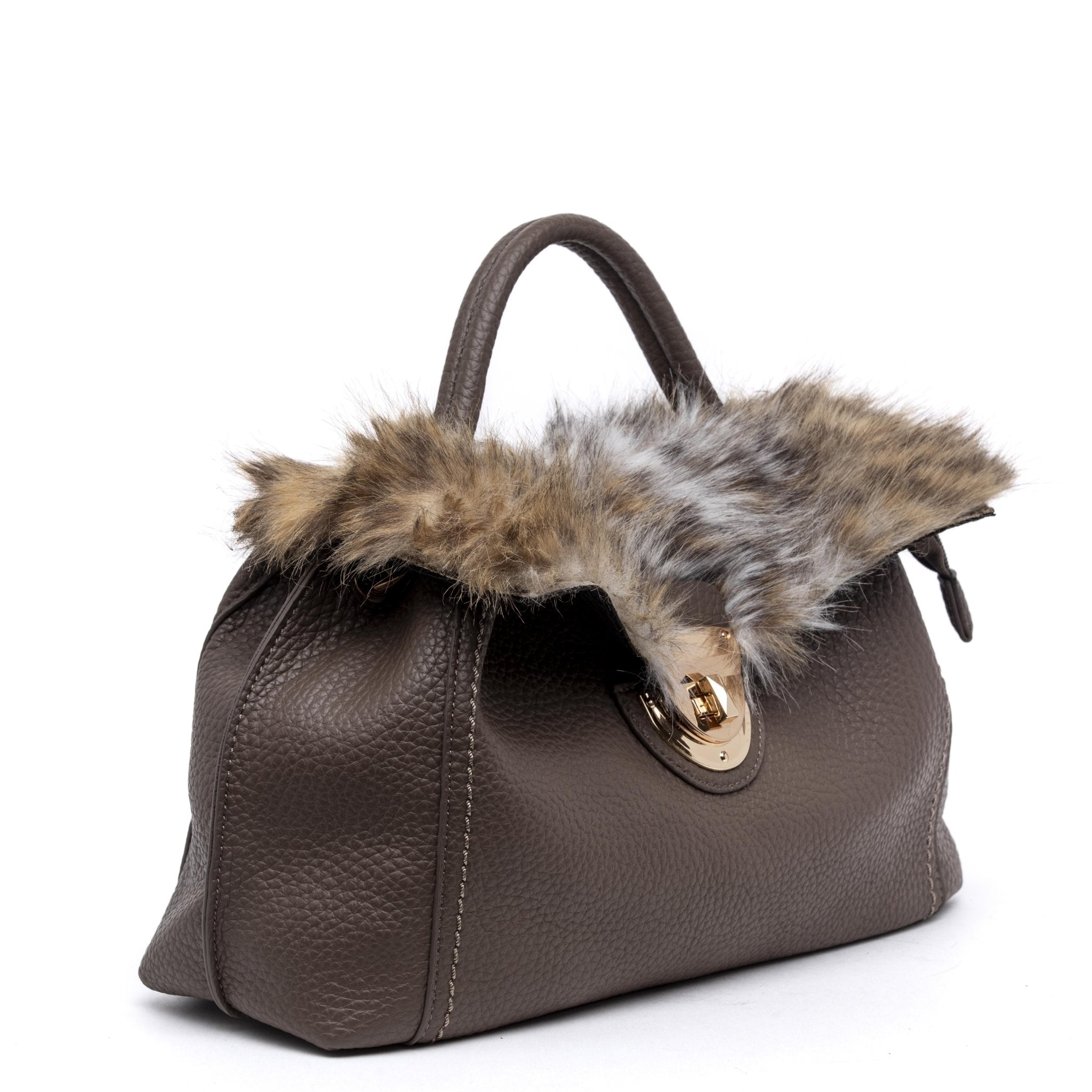 Borsa a mano bauletto con pelliccia. - TreemmeCreazioni