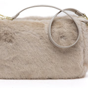 Borsa a mano in eco pelliccia burro. - TreemmeCreazioni