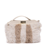 Borsa a mano in eco pelliccia. - TreemmeCreazioni