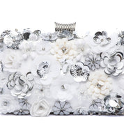Clutch in raso bianco con applicazioni - TreemmeCreazioni