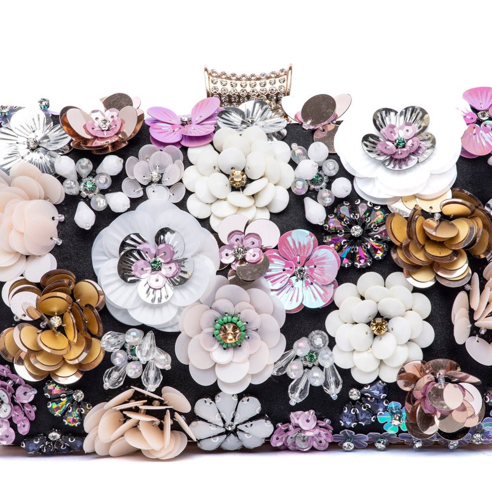 Clutch in raso nero con applicazioni - TreemmeCreazioni