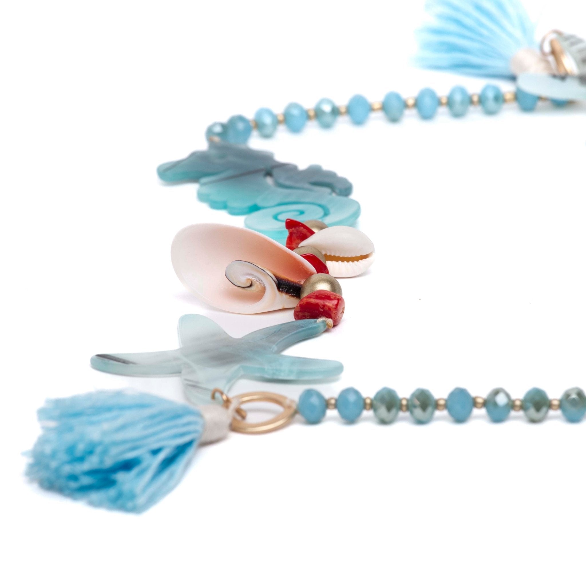Collana lunga etnica con applicazioni. - TreemmeCreazioni
