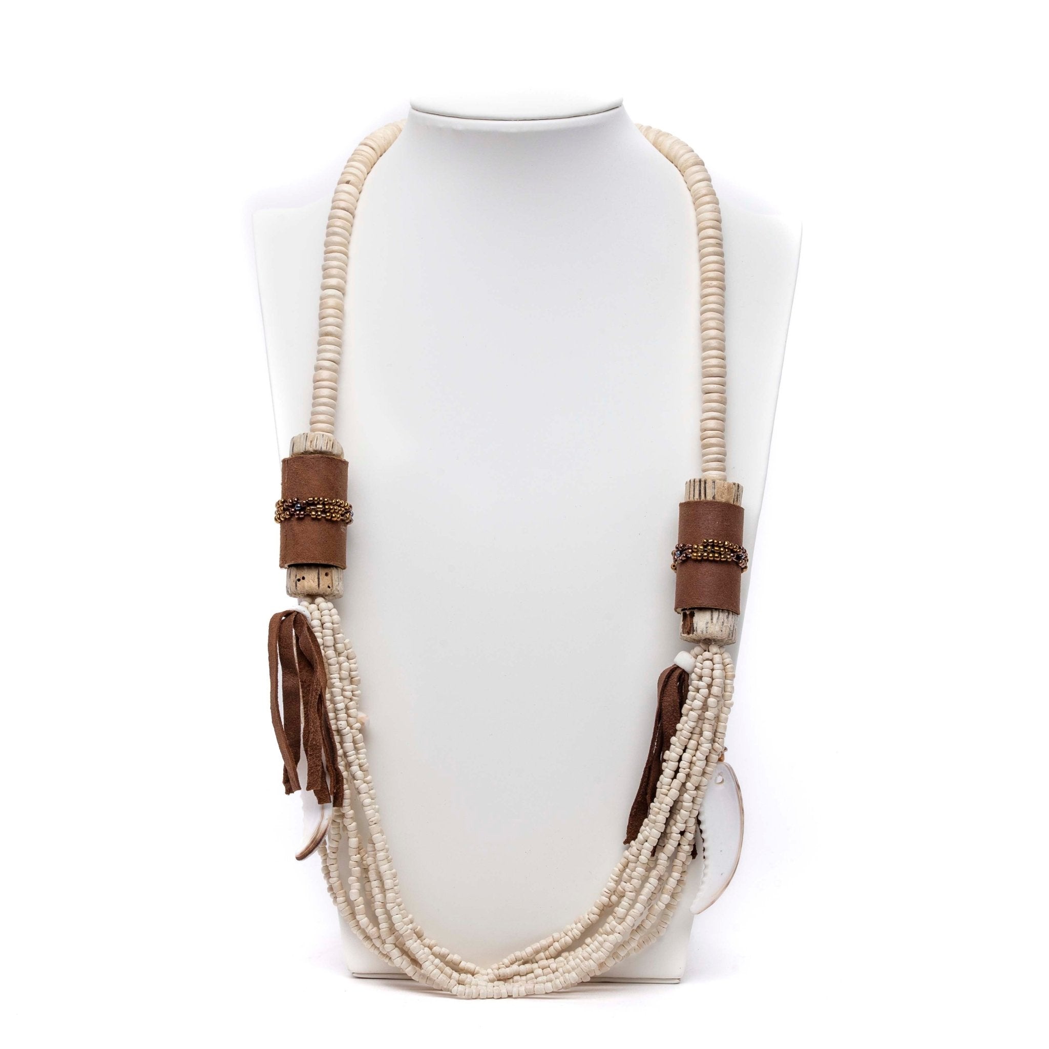 Collana lunga etnica con perline. - TreemmeCreazioni