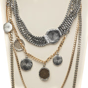 Collana multistrati con charms. - TreemmeCreazioni