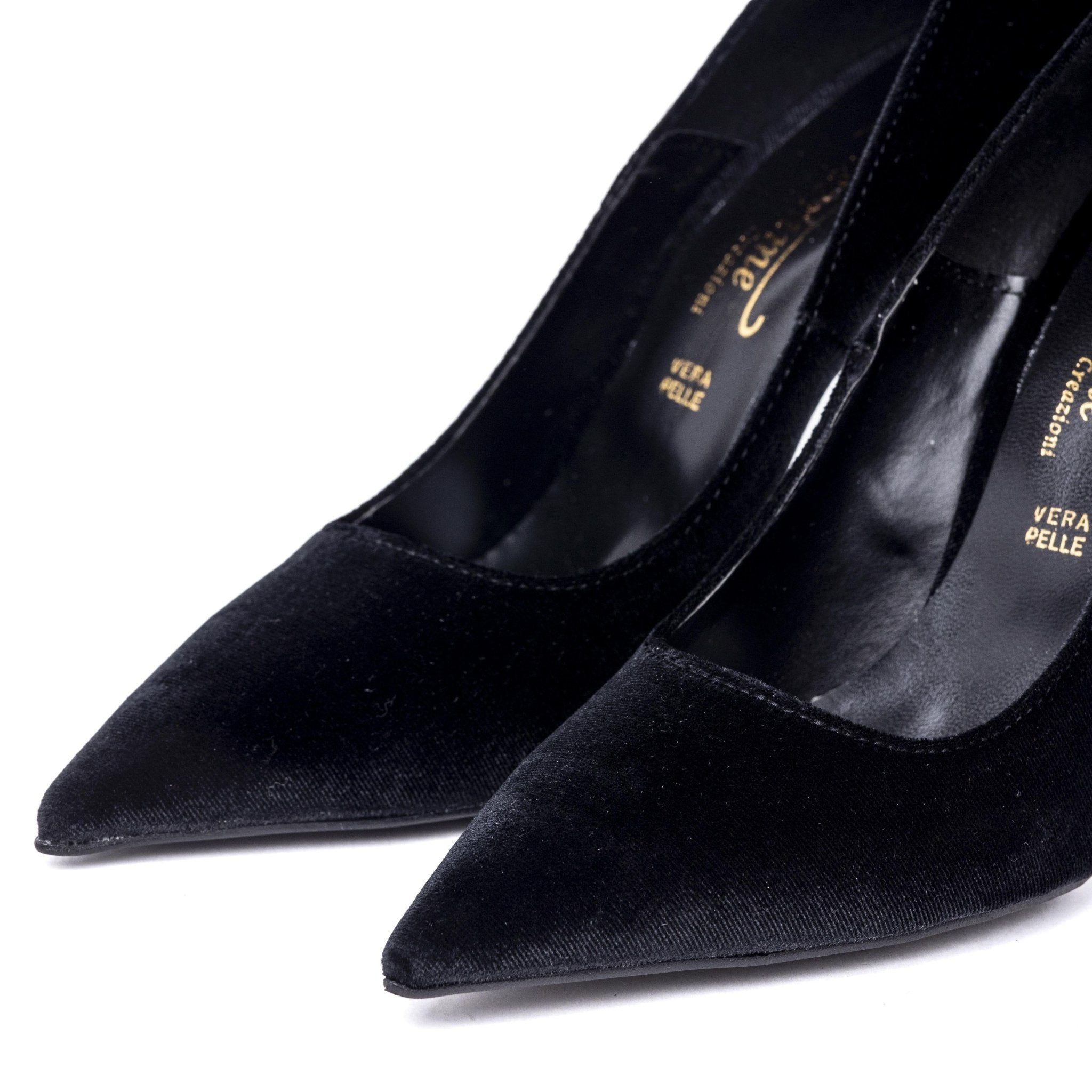 Décolleté in velluto nero con tacco. - TreemmeCreazioni