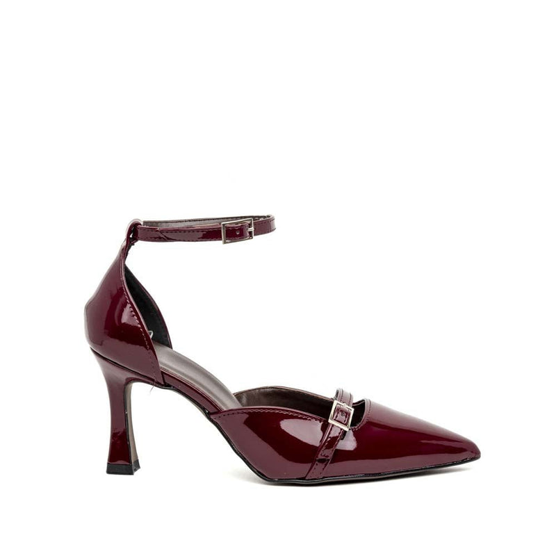 Décolleté in vernice bordeaux con cinturino. - TreemmeCreazioni