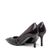 Décolleté in vernice cioccolato con intagli verdi. - TreemmeCreazioni