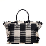 Maxi shopper in tessuto di cotone a scacchi.