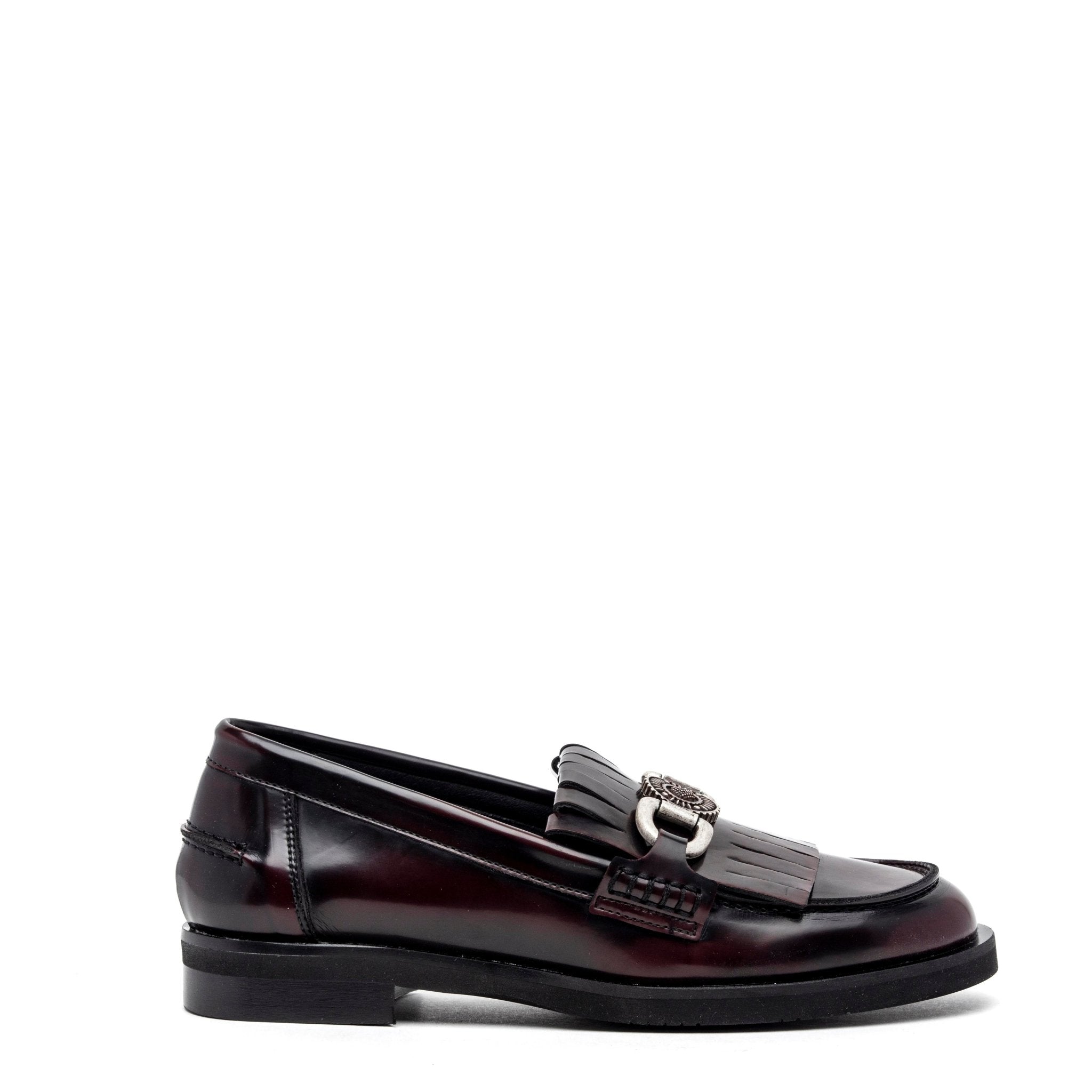 Mocassino bordeaux con frange e accessorio. - TreemmeCreazioni