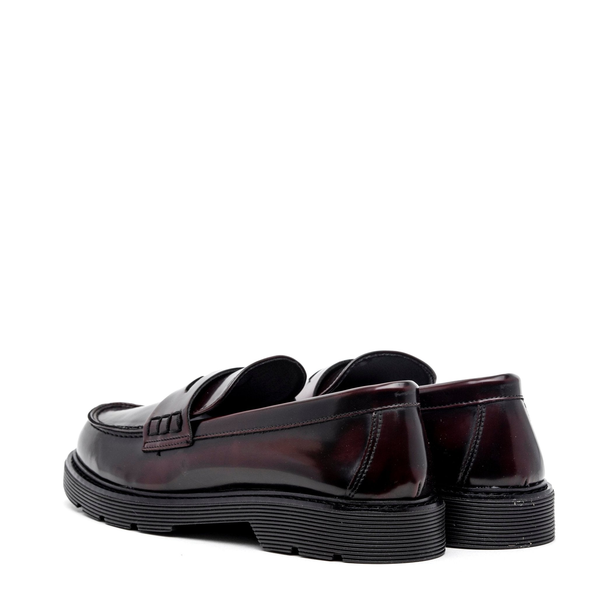 Mocassino in abrasivato bordeaux con moneta. - TreemmeCreazioni