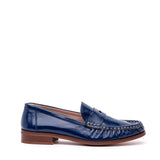 Mocassino in pelle verniciata navy.