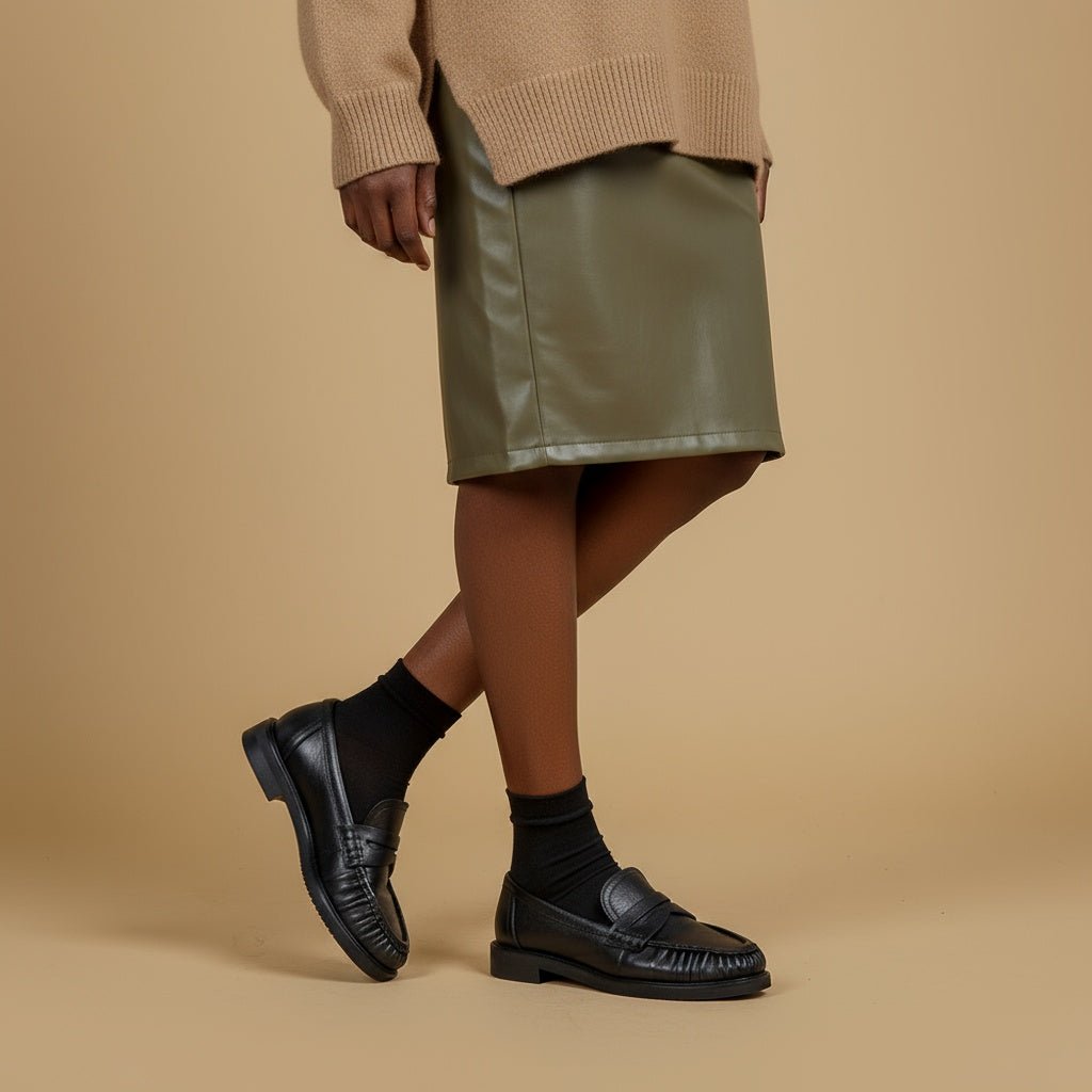 Mocassino in vitello nero con lavorazione a pinza. - TreemmeCreazioni