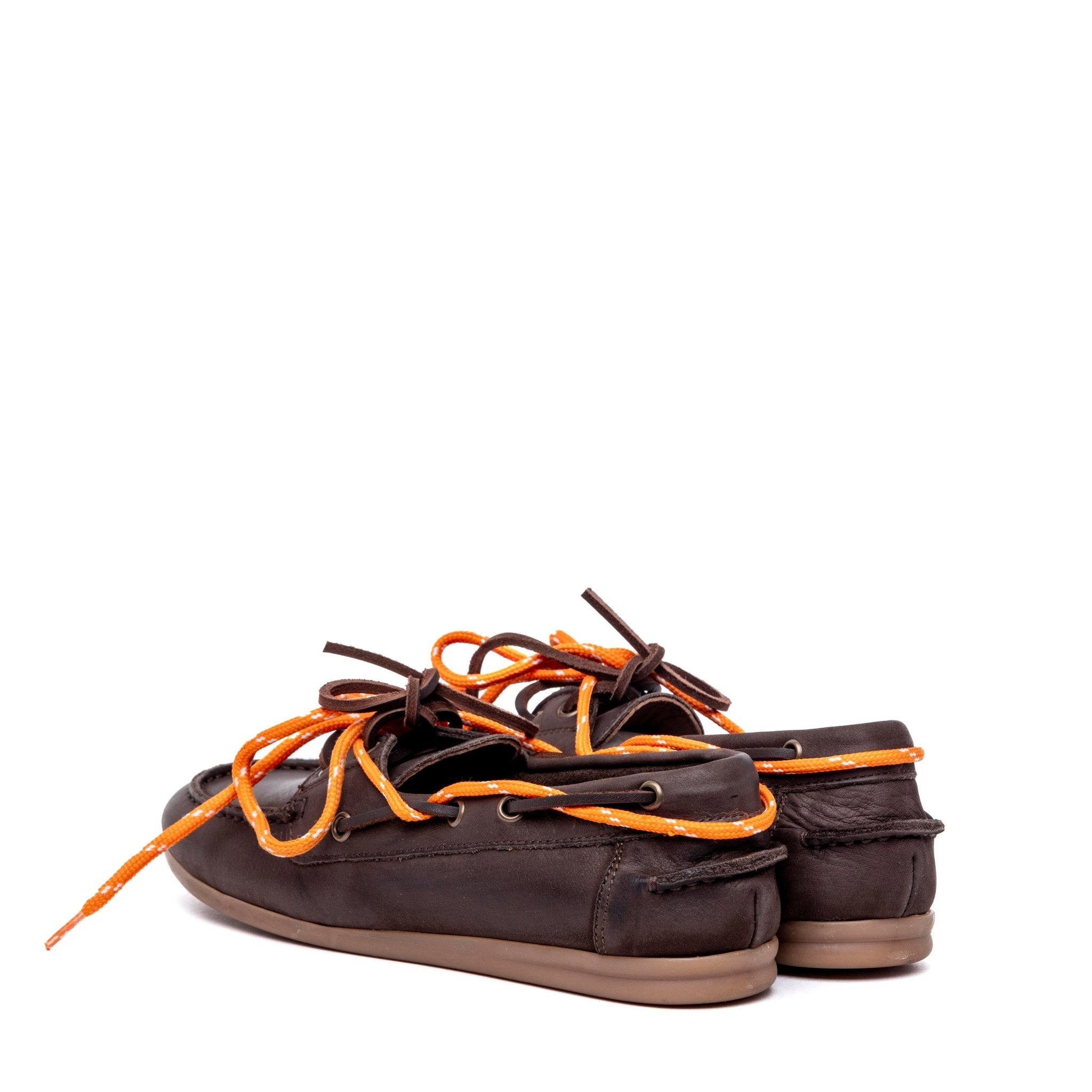 Mocassino stile indianino in pelle ingrassata cioccolato. - TreemmeCreazioni