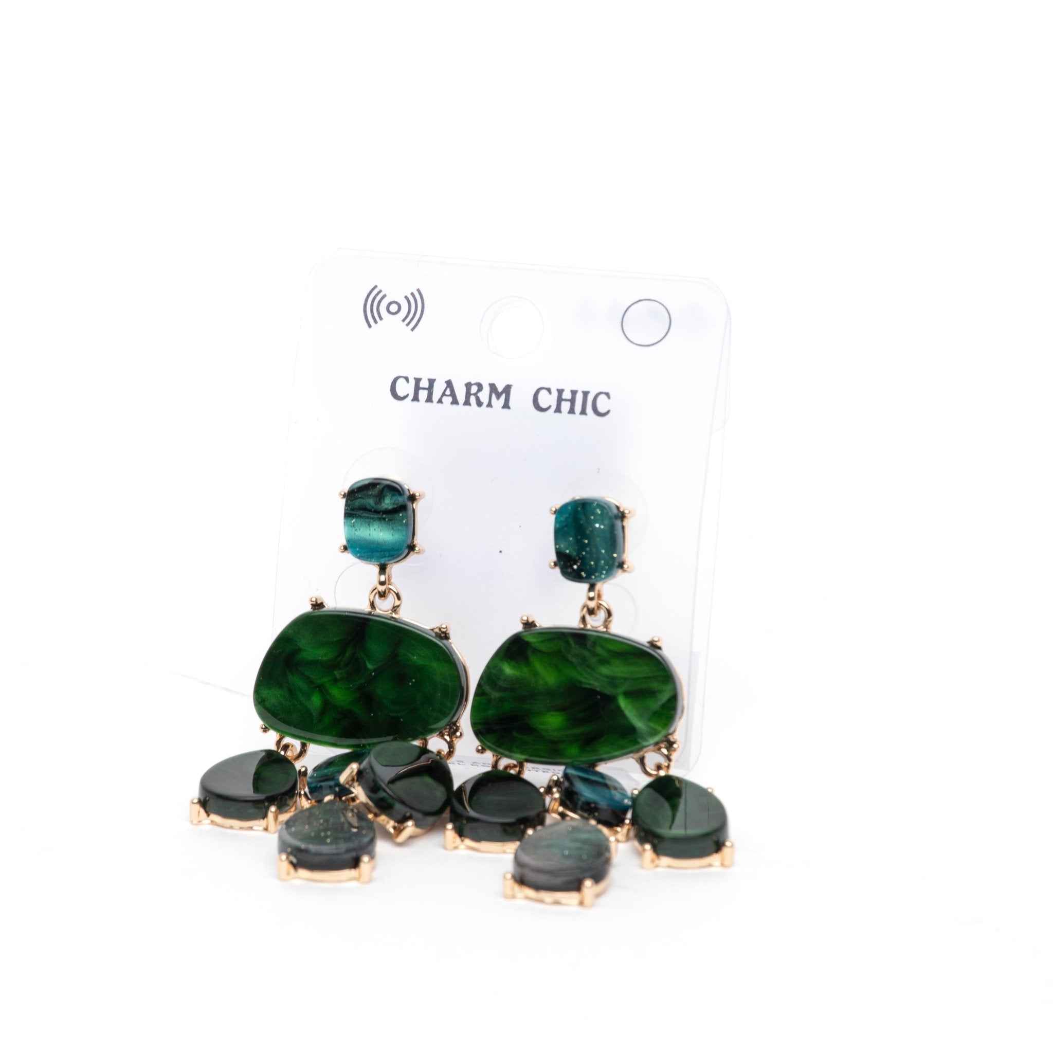 Orecchino pendente con pietre verdi. - TreemmeCreazioni