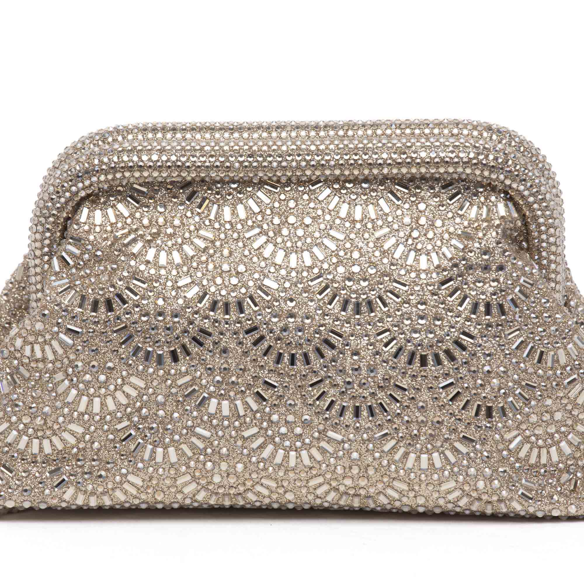 Pochette a mano in cristalli. - TreemmeCreazioni