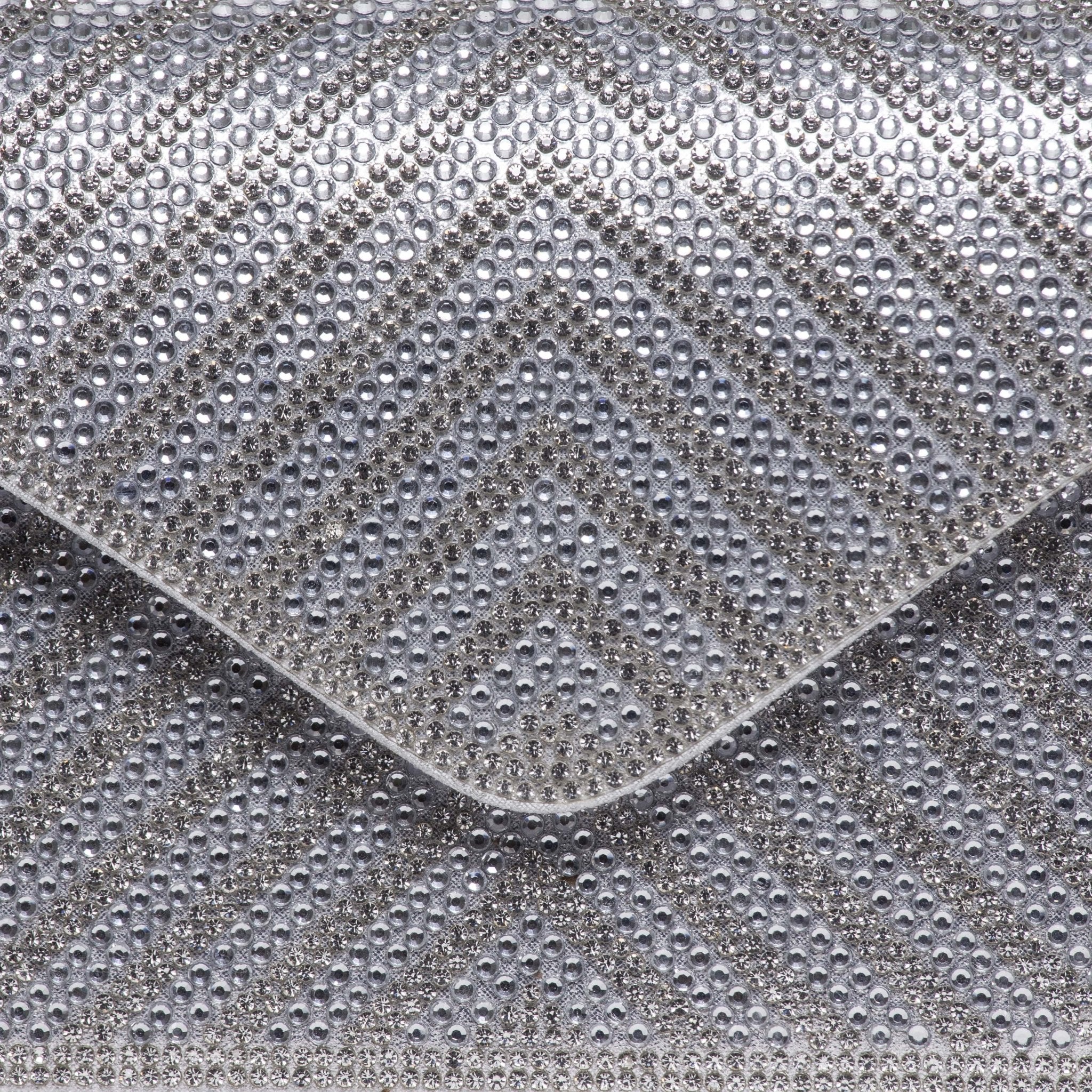 Pochette elegante in micro strass argento. - TreemmeCreazioni