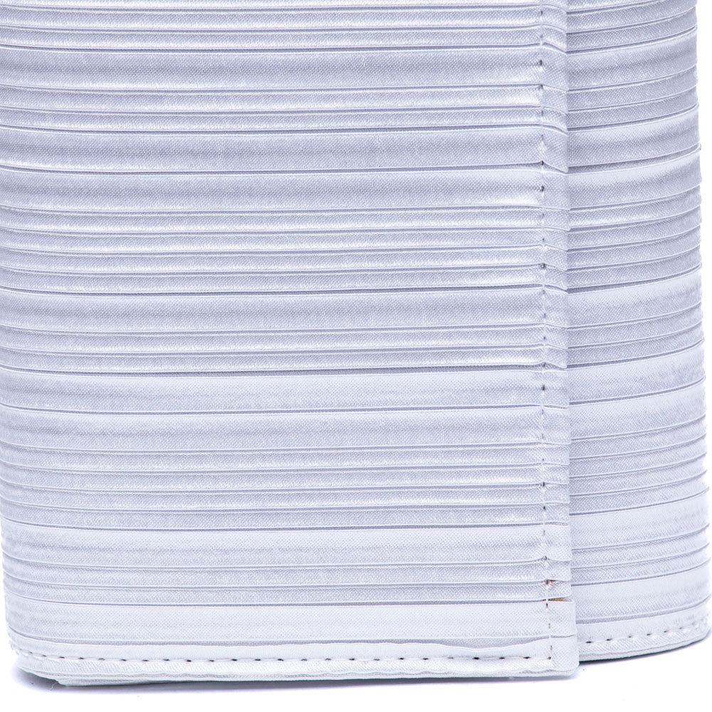 Pochette in raso plissettato bianco. - TreemmeCreazioni
