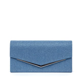 Pochette in tessuto glitterato azzurro.
