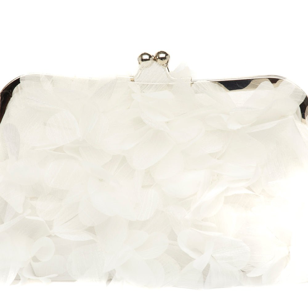 Pochette pasticcino in raso bianco con chiusura a scatto. - TreemmeCreazioni