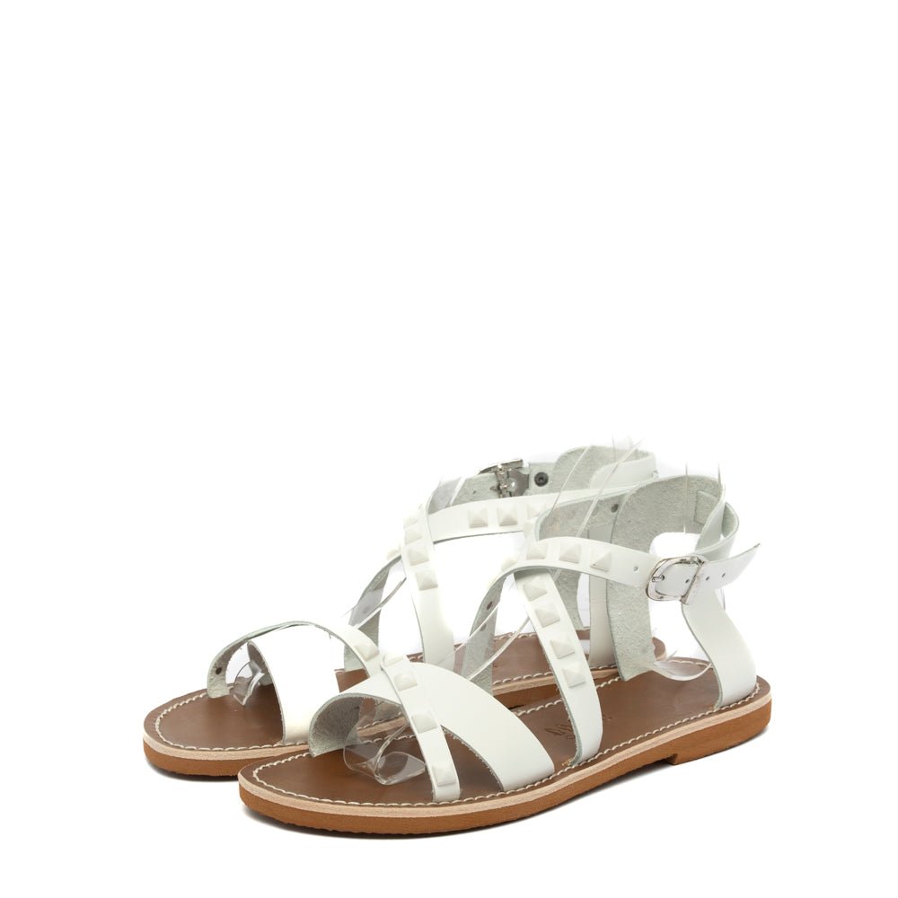 Sandalo in pelle bianco con borchie - TreemmeCreazioni