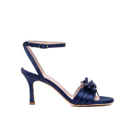 Sandalo in raso blu con fiocchetti. - TreemmeCreazioni