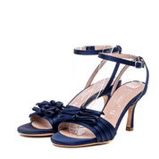 Sandalo in raso blu con fiocchetti. - TreemmeCreazioni