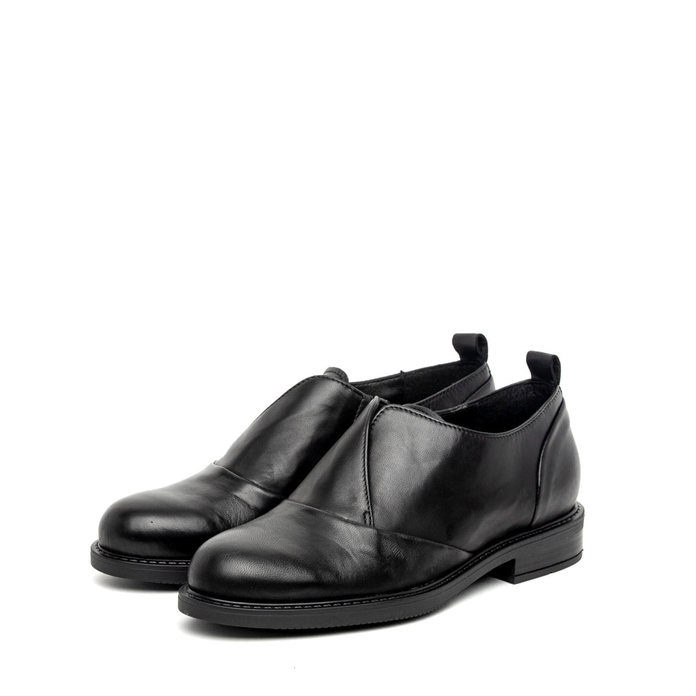 Scarpa bassa in vitello nero - TreemmeCreazioni
